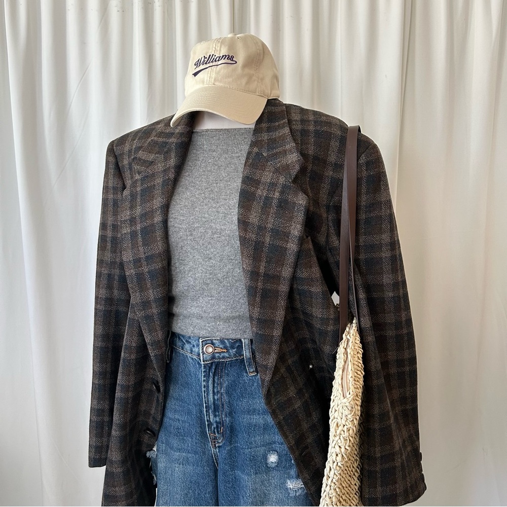 Vintage Men’s Giorgio Armani Collezioni Plaid Wool Sport Coat size 39R. - Picture 8 of 16